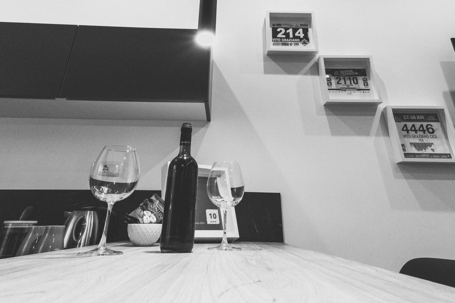 Run House 07 Rooms & Apartments Cassano delle Murge Bagian luar foto