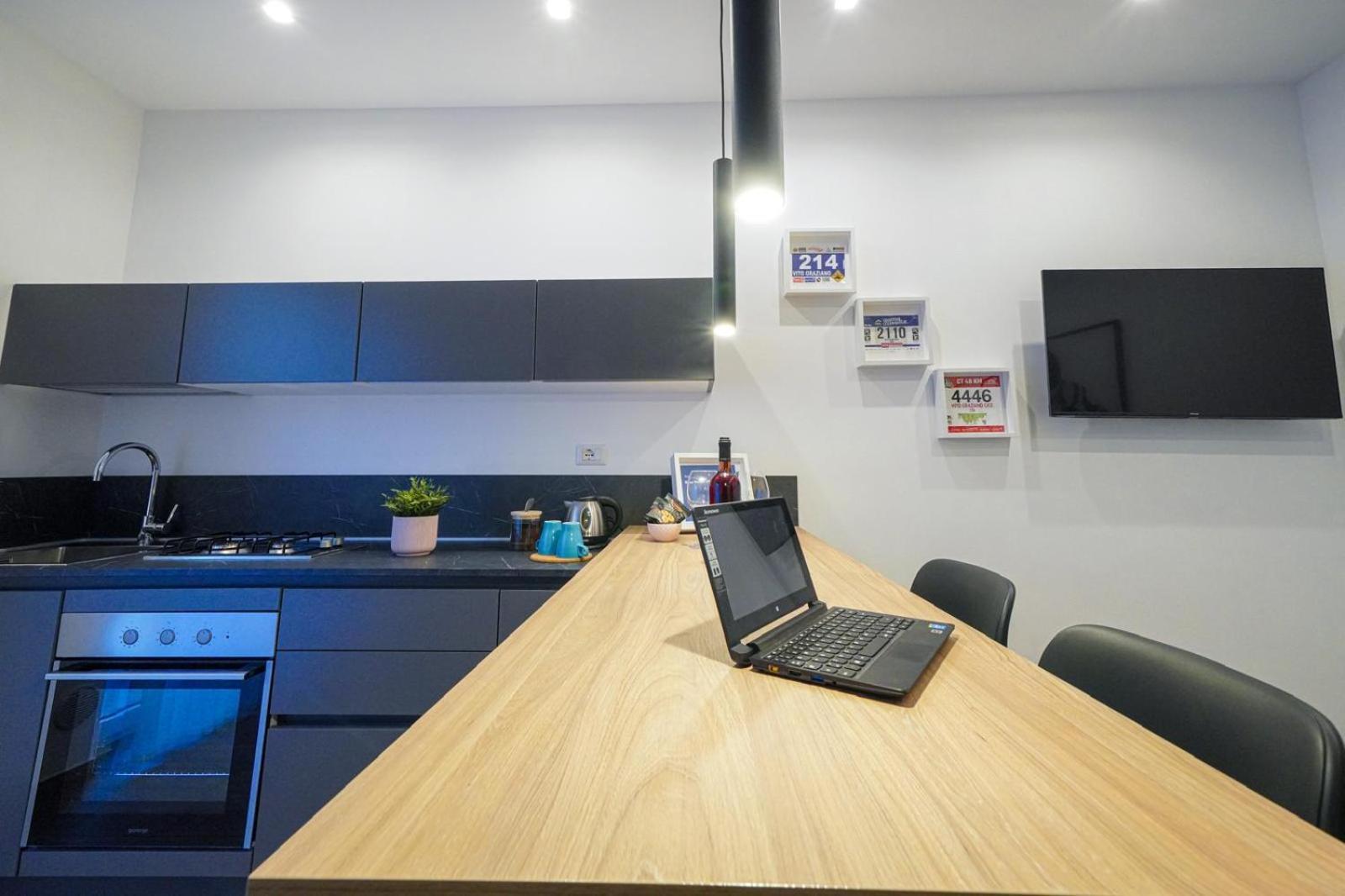 Run House 07 Rooms & Apartments Cassano delle Murge Bagian luar foto